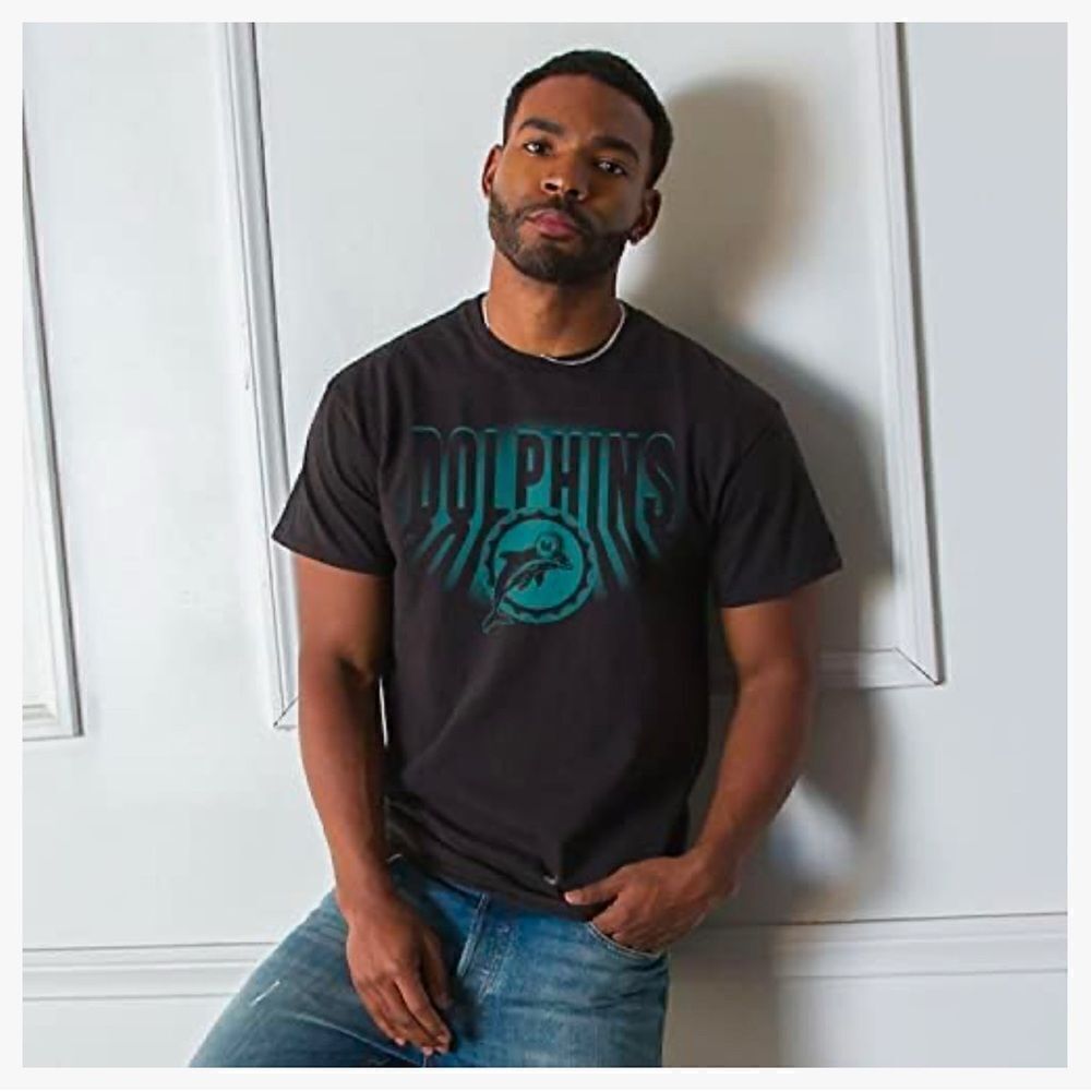 Junk Food unisex-adult Miami Dolphins NFL Spotlight Fan Tee T-Shirt size small